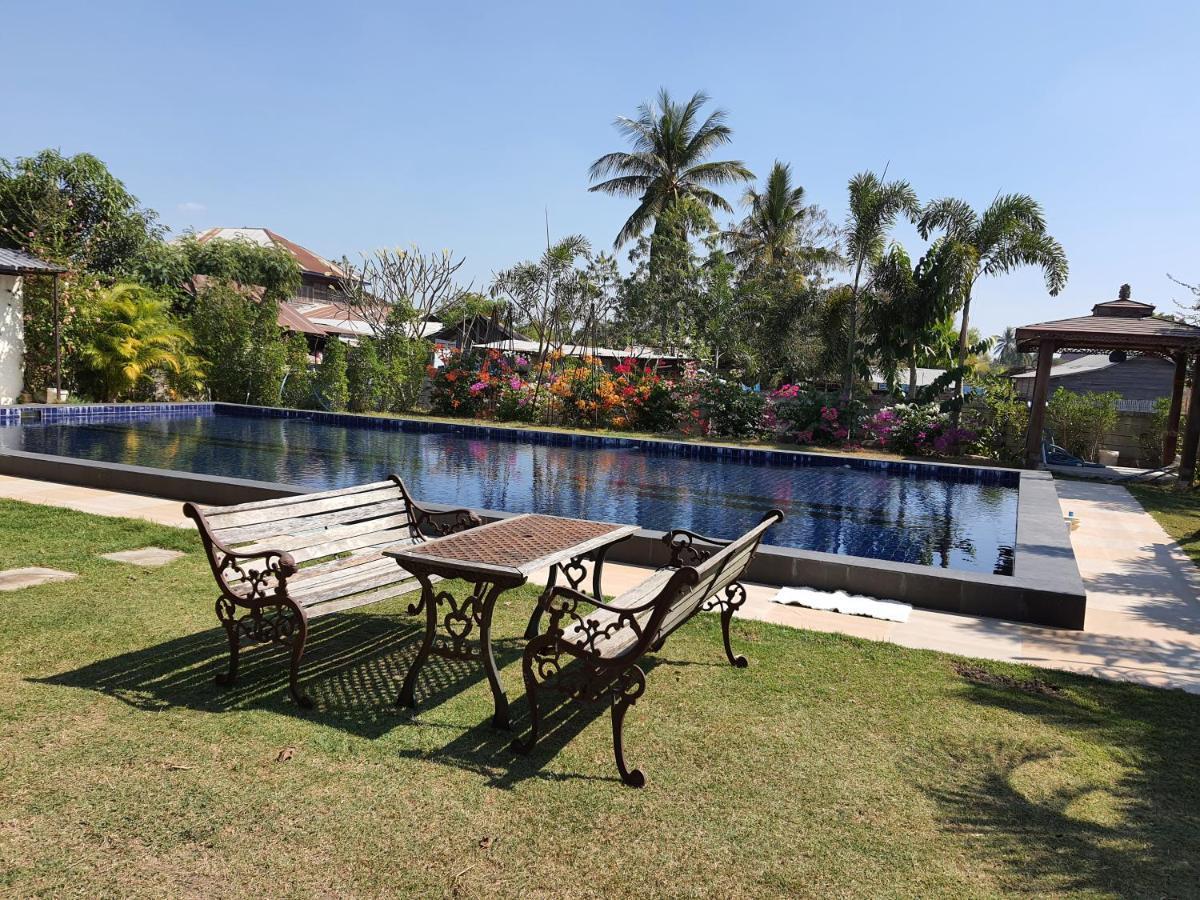 Nadee resort Udon Thani Exterior foto