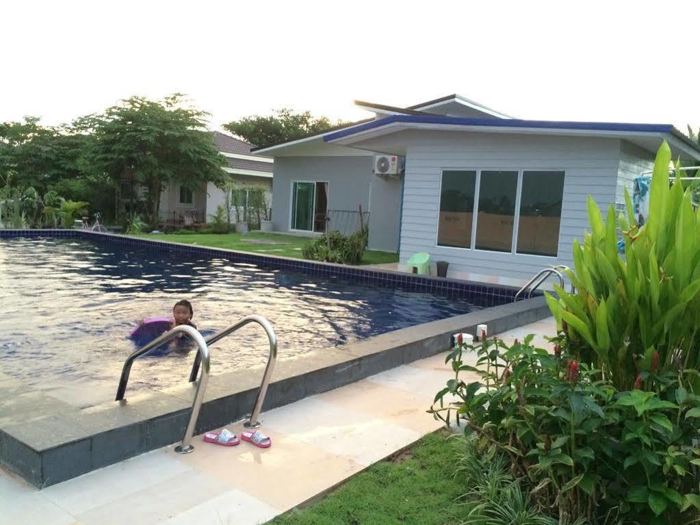 Nadee resort Udon Thani Exterior foto