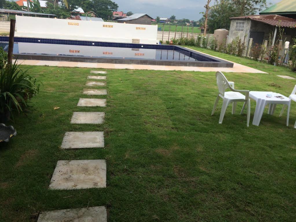 Nadee resort Udon Thani Exterior foto