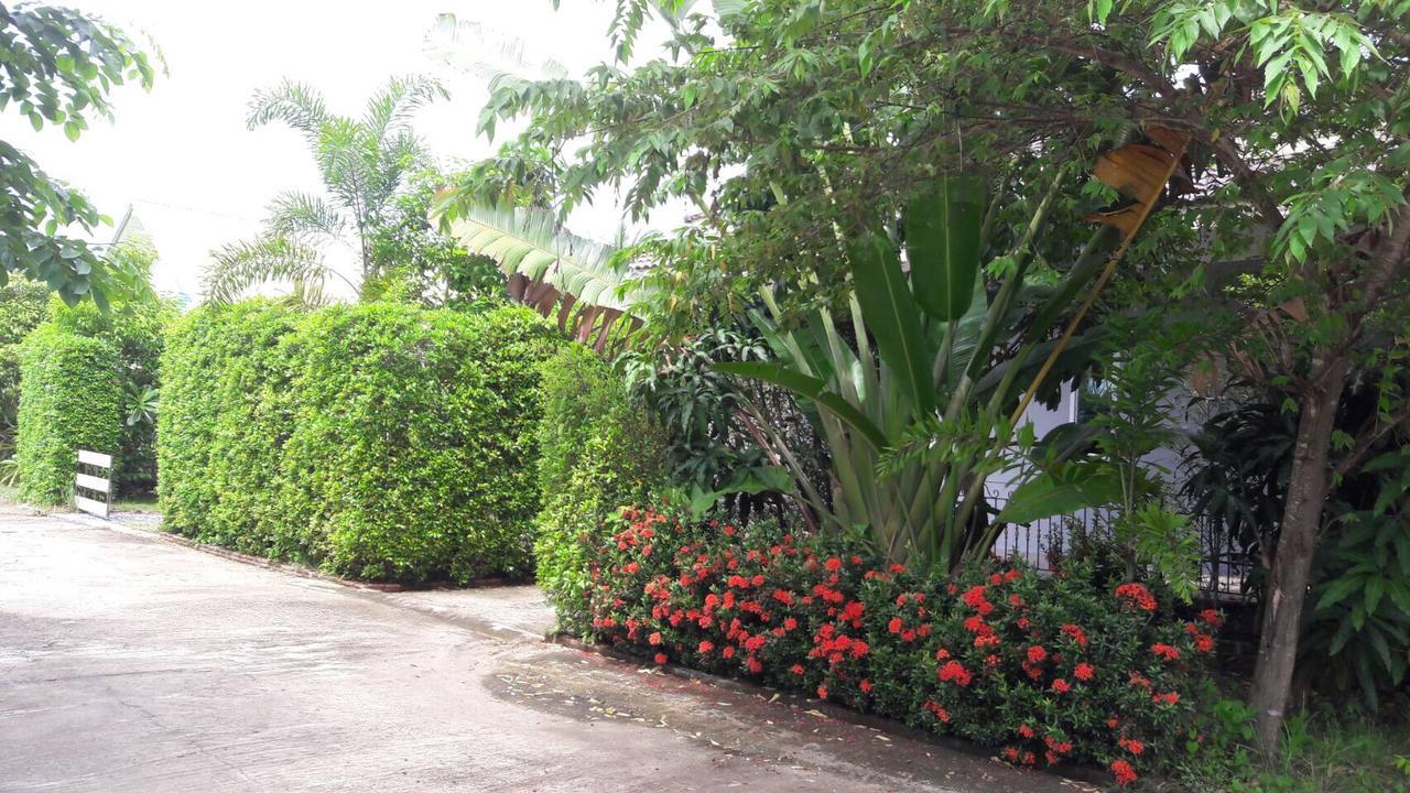 Nadee resort Udon Thani Exterior foto