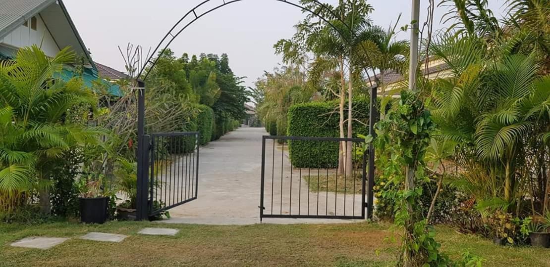 Nadee resort Udon Thani Exterior foto